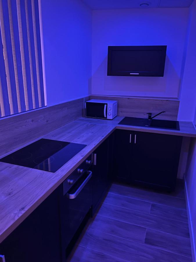Chic & Jacuzzi Apartment Givors Exterior photo